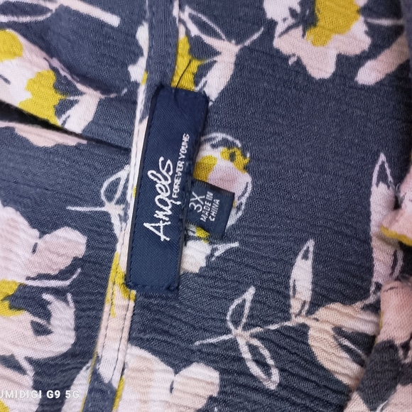 Angels V-Neck Blouse with Yellow Floral Pattern - Picture 8 of 9